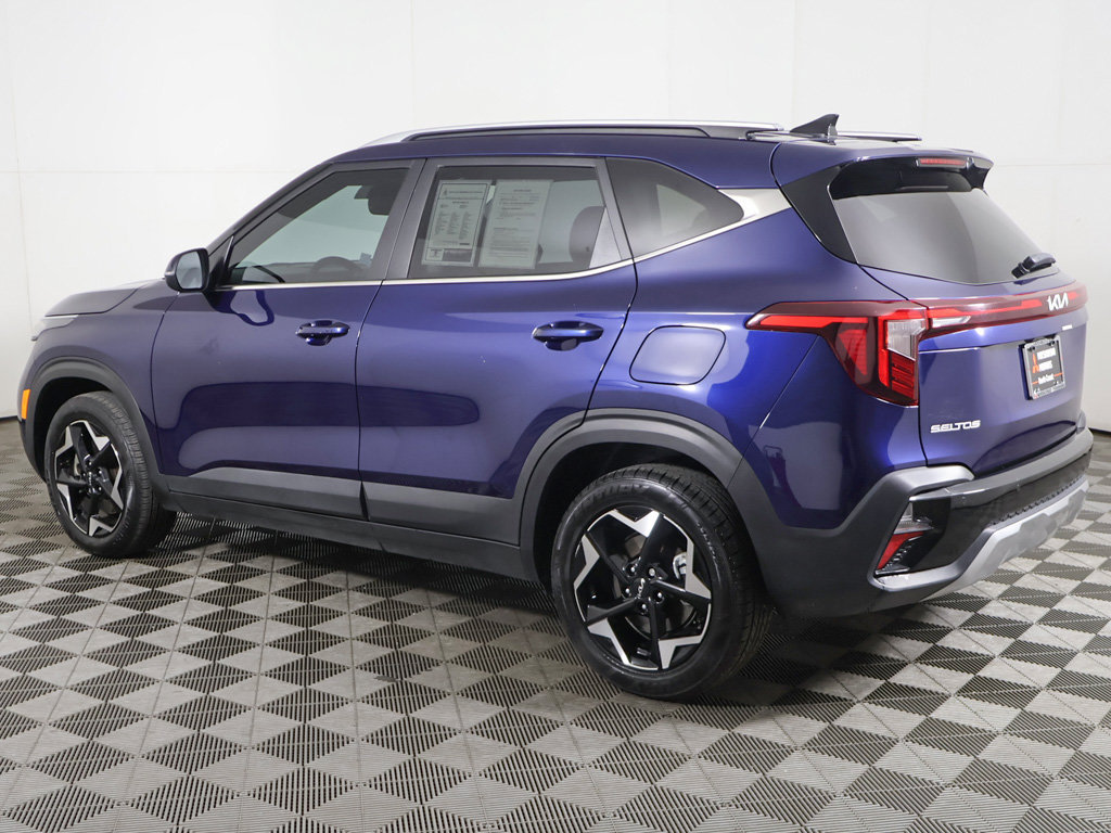 Used 2025 Kia Seltos EX w/ EX Sunroof Package AWD/4WD image 14