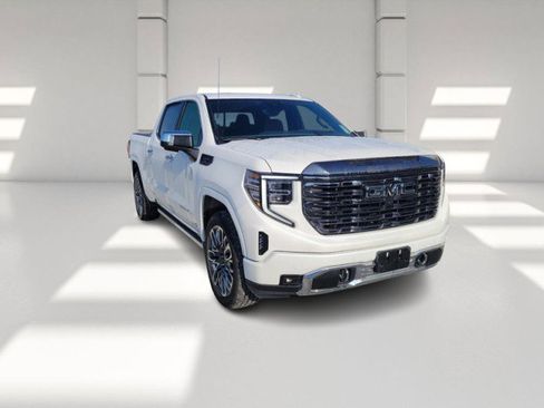Used 2024 GMC Sierra 1500 Denali Ultimate AWD/4WD image 3