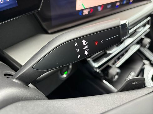 New 2025 Chevrolet Traverse LT w/ LPO, Floor Liner Package image 30