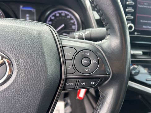 Used 2024 Toyota Camry SE image 8