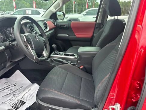 Used 2023 Toyota Tacoma SR5 w/ Technology Package RWD image 5