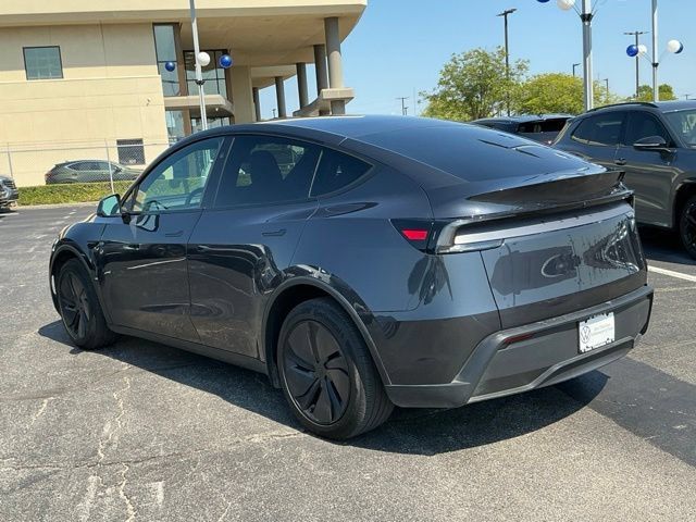 Used 2026 Tesla Model Y 2WD image 4