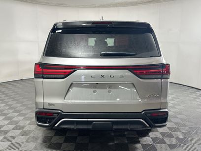 Used 2025 Lexus LX 600 F Sport w/ Accessory Package (Z1)