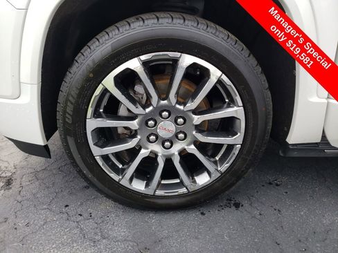 Used 2020 GMC Acadia Denali w/ LPO, 'HIT The Road' Package AWD/4WD image 27