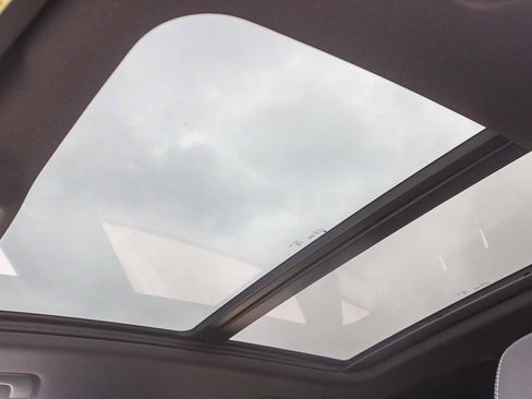 New 2025 Audi Q3 2.0T Premium image 40