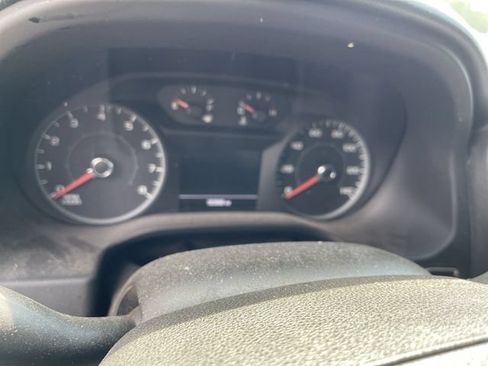 Used 2019 GMC Acadia SLE w/ Driver Alert Package I FWD image 2