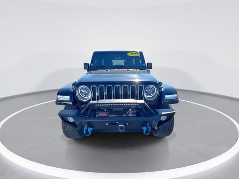 Used 2023 Jeep Wrangler Unlimited Sahara w/ Cold Weather Group AWD/4WD image 3