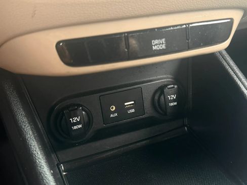 Used 2020 Hyundai Accent SE w/ Cargo Package FWD image 23