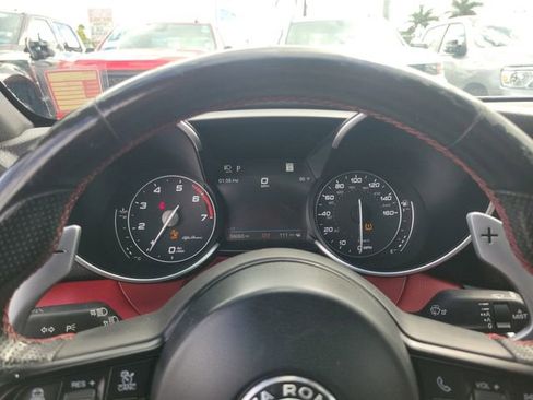 Used 2021 Alfa Romeo Giulia Ti Sport image 25