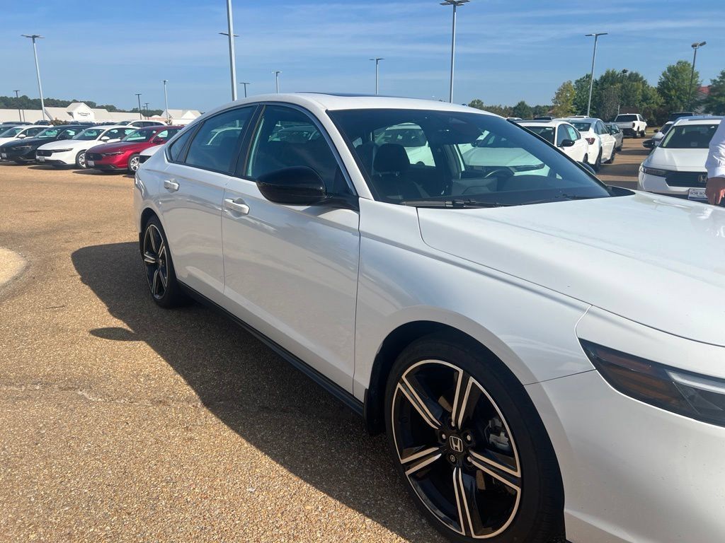 Certified 2024 Honda Accord Sport image 12
