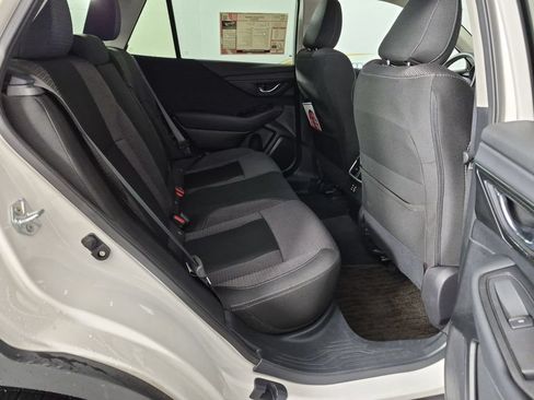 Used 2025 Subaru Outback Premium AWD/4WD image 32