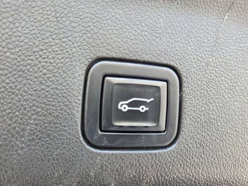 Used 2022 Cadillac Escalade Sport Platinum image 22