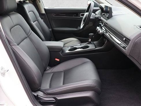 Used 2024 Honda Civic EX-L image 27