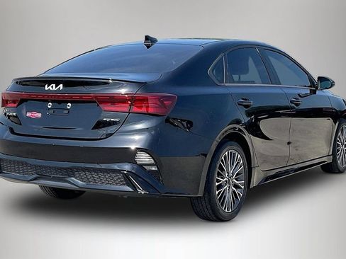 Used 2022 Kia Forte GT-Line w/ GT-Line Technology Package FWD image 5