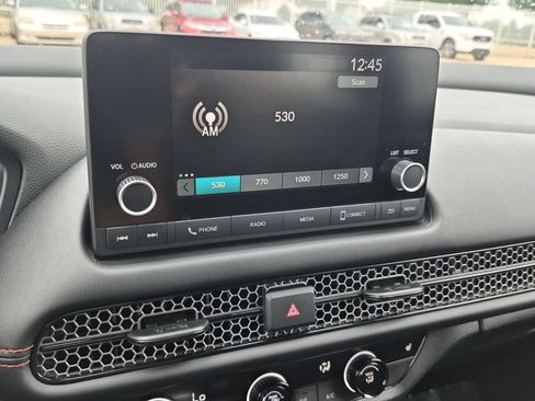 Certified 2025 Honda HR-V Sport image 18