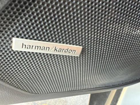 Used 2018 Subaru Outback 2.5i Limited image 23