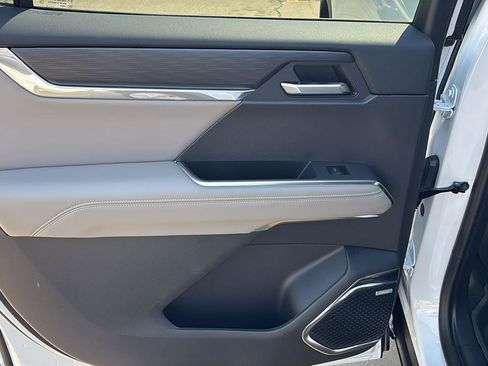 New 2026 GMC Acadia Elevation w/ Elevation Premium Package image 16