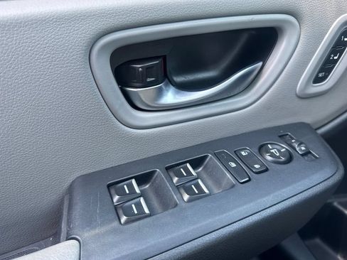 Used 2025 Honda Pilot EX-L image 13