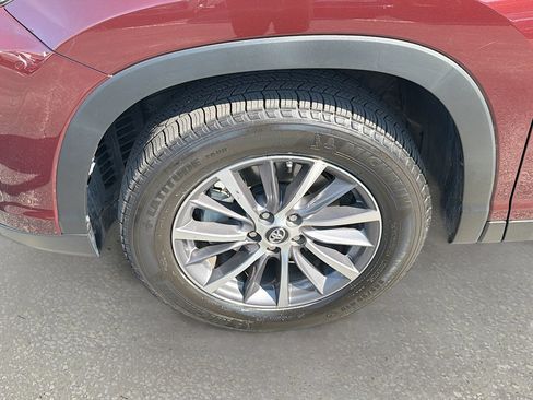 Used 2019 Toyota Highlander SE image 34