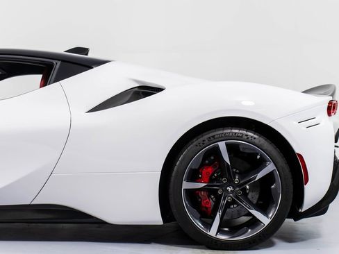 Certified 2022 Ferrari SF90 Stradale image 27