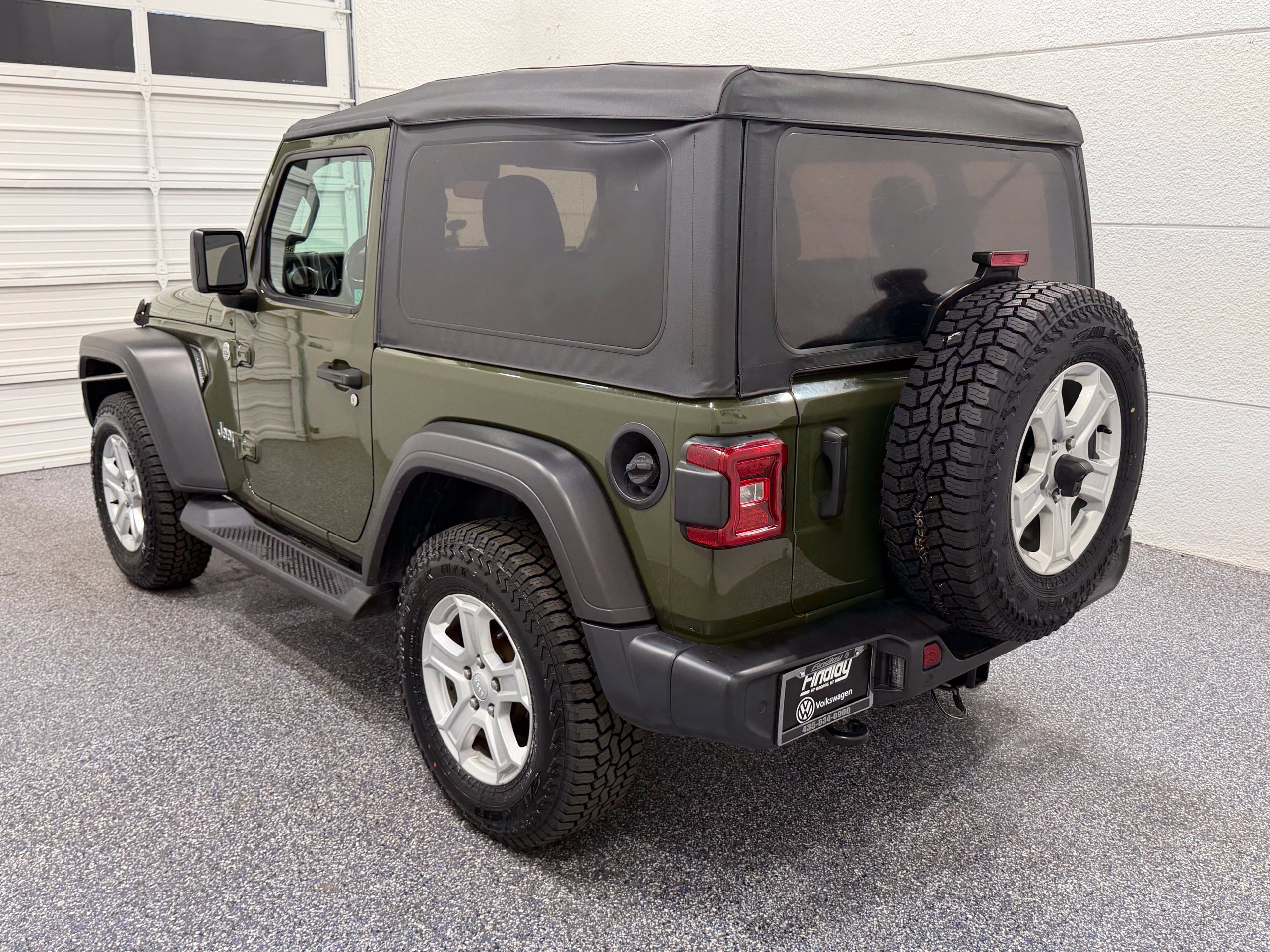 Used 2021 Jeep Wrangler Sport AWD/4WD image 4