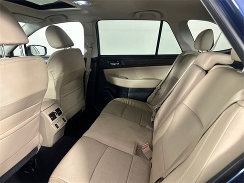Used 2019 Subaru Outback 3.6R Limited image 16