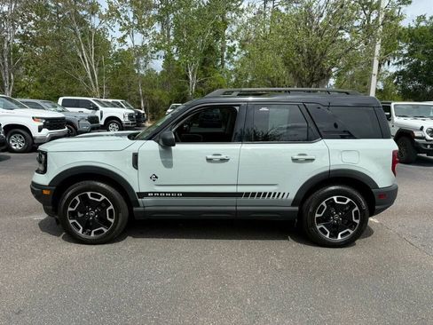 Used 2024 Ford Bronco Sport Outer Banks w/ Tech Package image 2