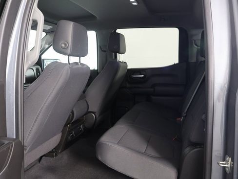 Used 2020 Chevrolet Silverado 1500 Custom w/ Custom Value Package image 9