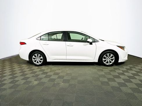 Certified 2024 Toyota Corolla LE image 9