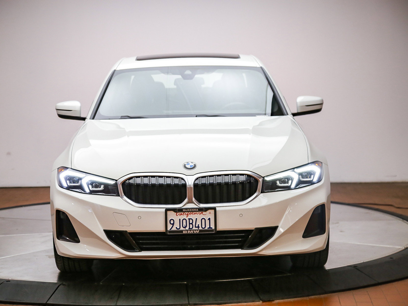 Certified 2023 BMW 330i Sedan w/ Driving Assistance Package RWD image 2