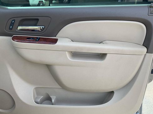 Used 2013 Chevrolet Silverado 3500 LTZ image 13