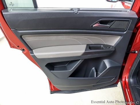 Used 2023 Volkswagen Atlas SE image 22