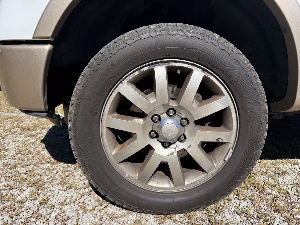 Used 2012 Ford F150 Lariat w/ Lariat Chrome Pkg AWD/4WD image 11