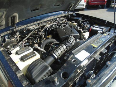 Used 2004 Ford Ranger FX4 image 15