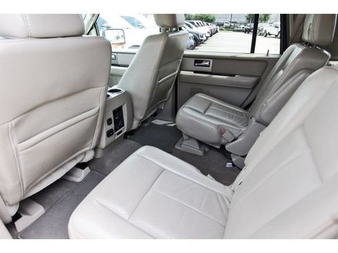 Used 2013 Ford Expedition Limited RWD image 12
