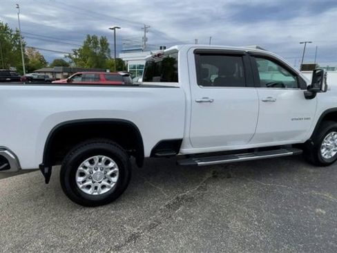 Used 2020 Chevrolet Silverado 2500 LTZ image 2