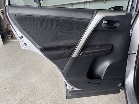 Used 2017 Toyota RAV4 LE w/ Carpet Mat Package AWD/4WD image 14