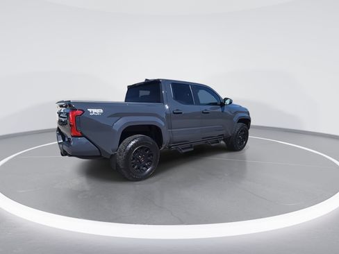 Used 2024 Toyota Tacoma TRD Sport AWD/4WD image 8