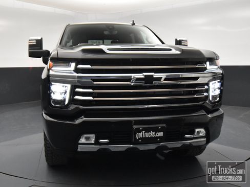 Used 2020 Chevrolet Silverado 2500 High Country w/ Z71 Off-Road Package image 46