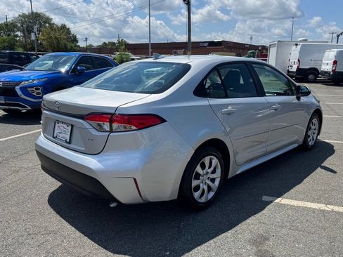 Used 2023 Toyota Corolla LE FWD image 7