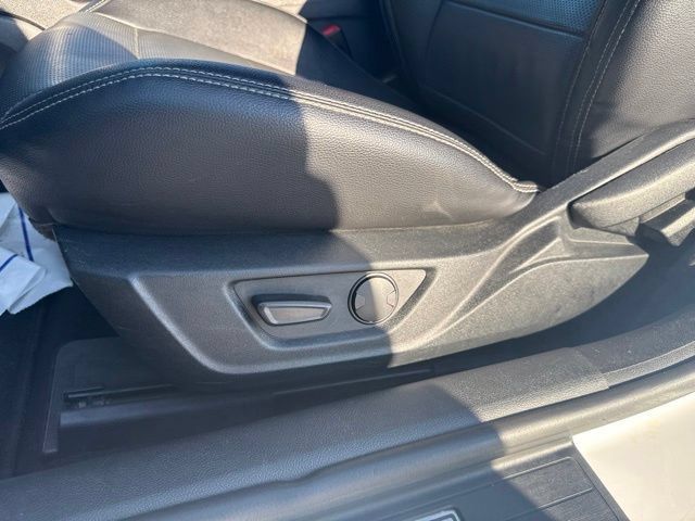 Used 2020 Ford Mustang GT Premium w/ Black Accent Package RWD image 18