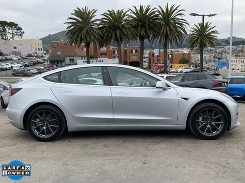 Used 2018 Tesla Model 3 Long Range image 3