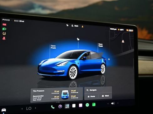 Used 2023 Tesla Model 3 Standard Range RWD image 24