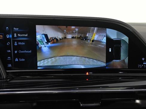 Used 2024 Cadillac Escalade ESV Sport w/ Touring Package AWD/4WD image 32