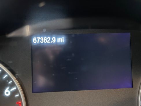 Used 2019 Ford EcoSport SE w/ SE Convenience Package image 9