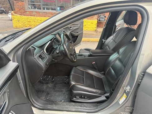Used 2019 Chevrolet Impala Premier image 10