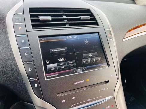 Used 2014 Lincoln MKZ AWD w/ Equipment Group 102A Reserve image 37