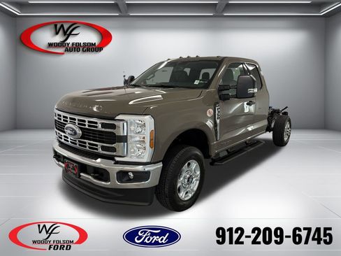 New 2026 Ford F350 XLT w/ XLT Value Package AWD/4WD image 1
