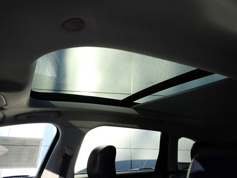 Certified 2025 Lincoln Nautilus Reserve image 20