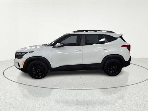 Certified 2024 Kia Seltos X-Line AWD/4WD image 2